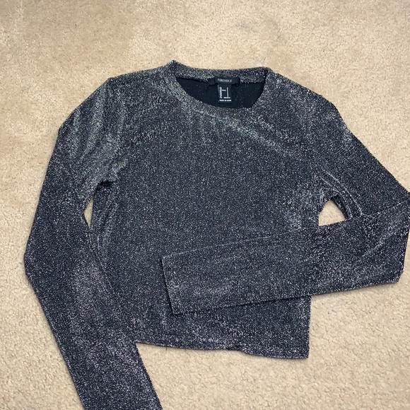Glittery long sleeve crop top - Picture 3 of 4